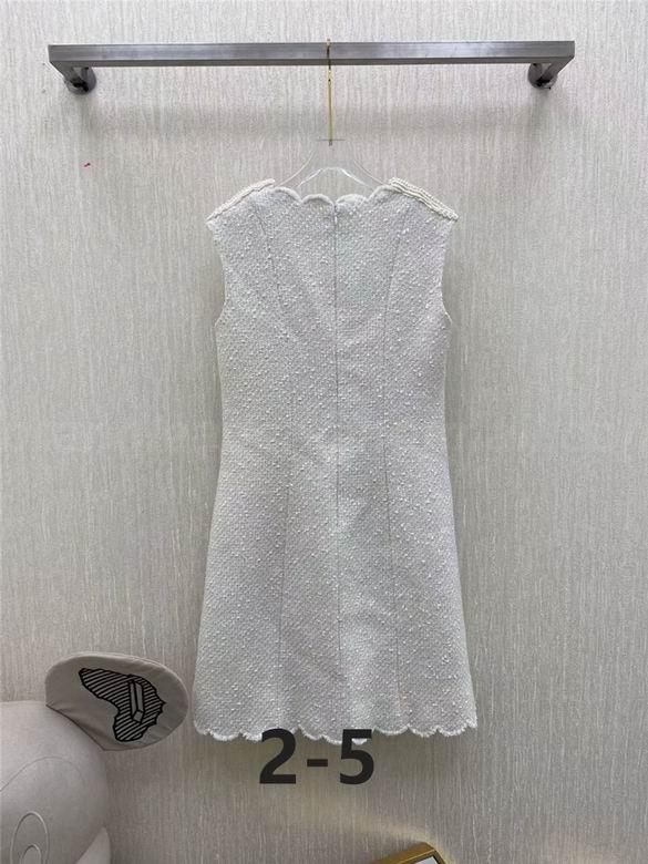 Chanel Women's Dress 70